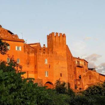 Idea di Viaggio: viaggio tra gli angoli segreti della Tuscia - Palazzo Piatti, Vetralla